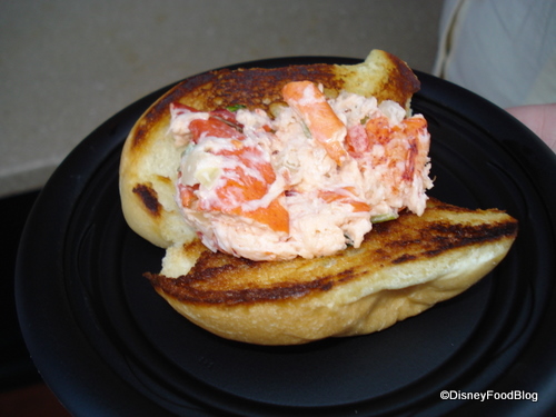 New-England-Lobster-Roll1.JPG