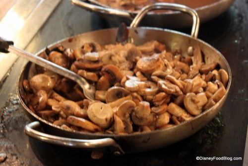 sauteed-mushrooms-condiments-500x335.jpg