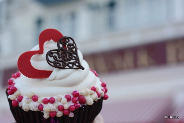 Valentines-Raspberry-Panna-Cotta-Cupcake