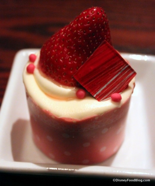 Be-Our-Guest-Strawberry-Cream-Cheese-Cup