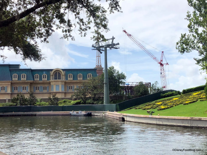 France_Ratatouille-Ride-Construction_01-