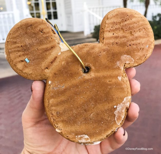 GrandFloridian_MickeyOrnamentCookie_18-0