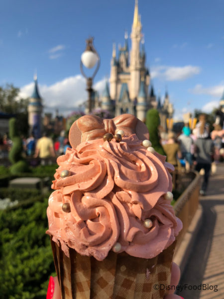 rose-gold-cupcake-main-street-bakery-450