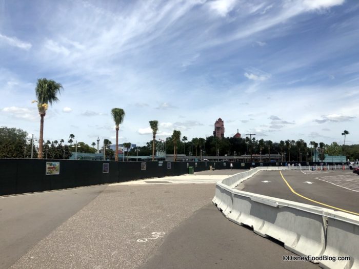 Hollywood-Studios-Entrance-Area-Construc