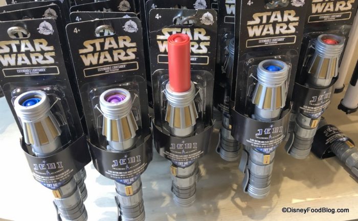 Retracable-Lightsabers-World-of-Disney-D