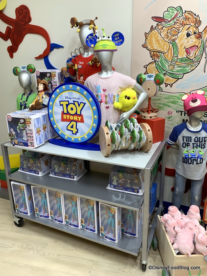 passen cijfer piek What's Inside the NEW Toy Story Land Pop-Up Shop? Check It Out! | the  disney food blog