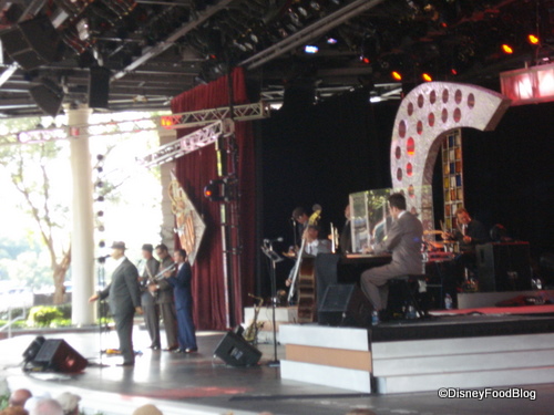 Big Bad Voodoo Daddy Performing at Eat to the Beat