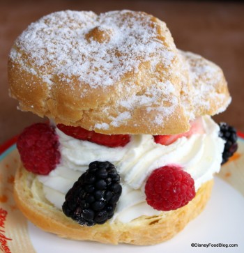 Snack Series: The Berry Cream Puff at Kringla Bakeri Og Kafe | the ...