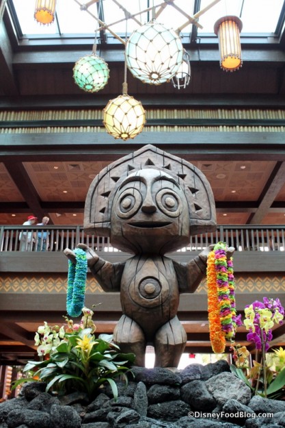 New Tiki Statue in Lobby at the Polynesian!