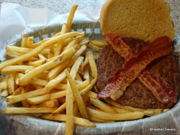 Bacon Cheddar Burger Sans Cheddar