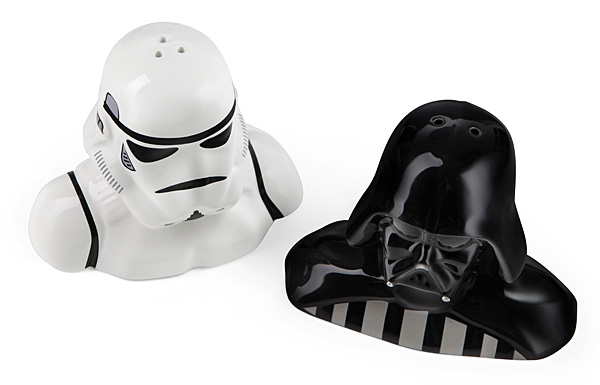 Star Wars Disney Stormtrooper & Darth Vader Salt & Pepper Shakers in Box