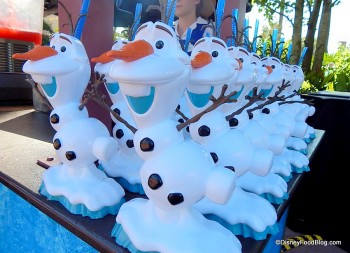 Review: Frozen Summer Fun Treats and Eats in Disney's Hollywood Studios ...