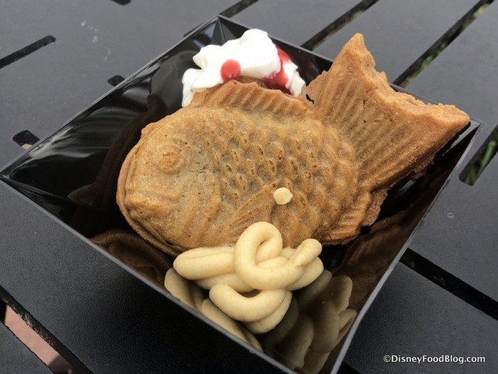 Taiyaki: Stuffed Japanese Pastry with Sesame Cream and Raspberry Sauce