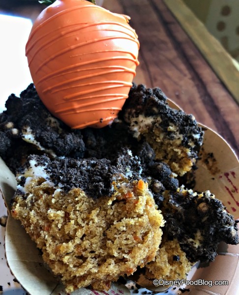 Interior Mara Carrot Cake