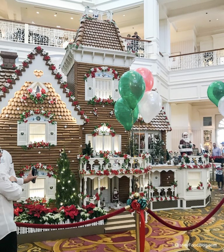 The Grand Floridian Gingerbread House is OPEN Let's Take a Look