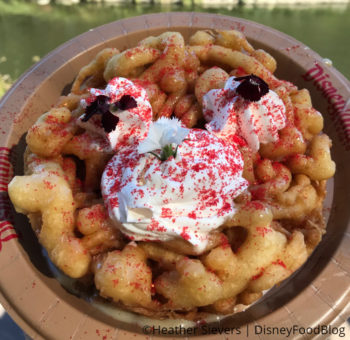 Review: A Valentine's Day EXCLUSIVE Funnel Cake at Disneyland's Hungry ...