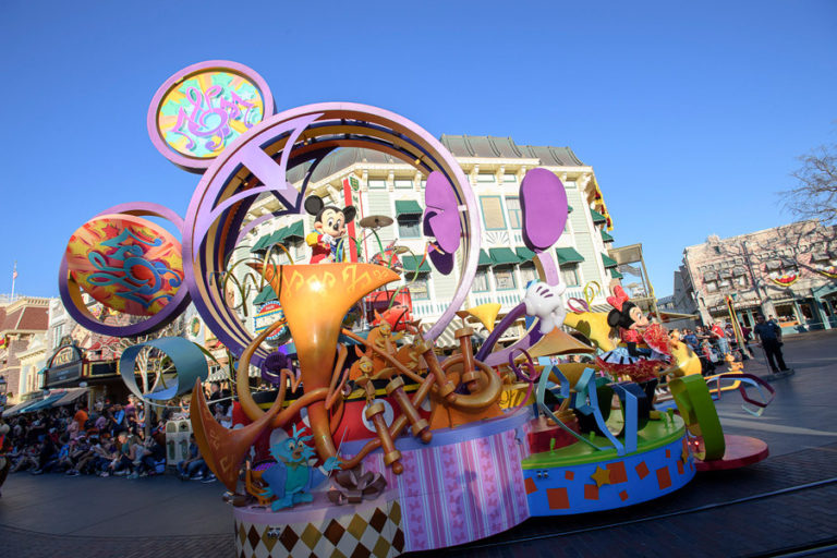 Mickey's Soundsational Parade Plaza Inn Dining Package Coming to ...