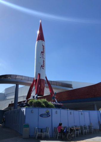 Blast Off With The New Alien Pizza Planet Rocket In Disneyland's ...