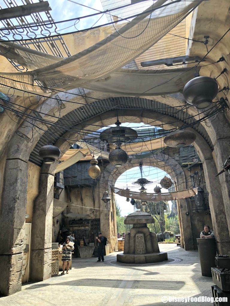 Grab a Quick Grilled Bite at Ronto Roasters in Star Wars: Galaxy's Edge ...