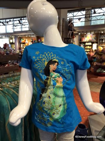 NEW And INCREDIBLE Aladdin Merchandise Flies Into Walt Disney World And ...