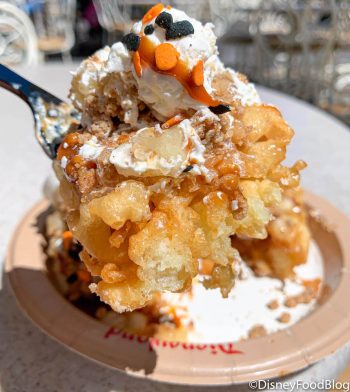 Review: You Have To See This Mile-high Apple Pie Funnel Cake In 