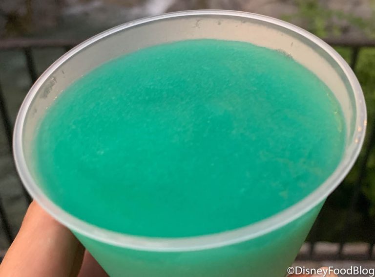 Review: Chill Out With The New Frozen Arendelle Aqua Lemonade In Disney 