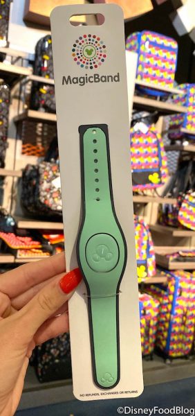 NEW Mint MagicBands SPOTTED in Disney World Stores! | the disney food blog