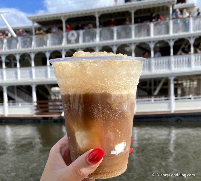 tom-sawyer-island-aunt-pollys-root-beer-