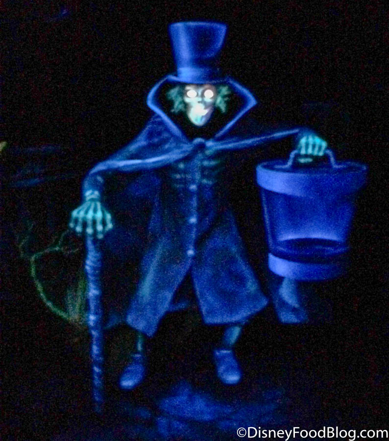NEW Hatbox Ghost Details Announced for the Haunted Mansion in Disney ...