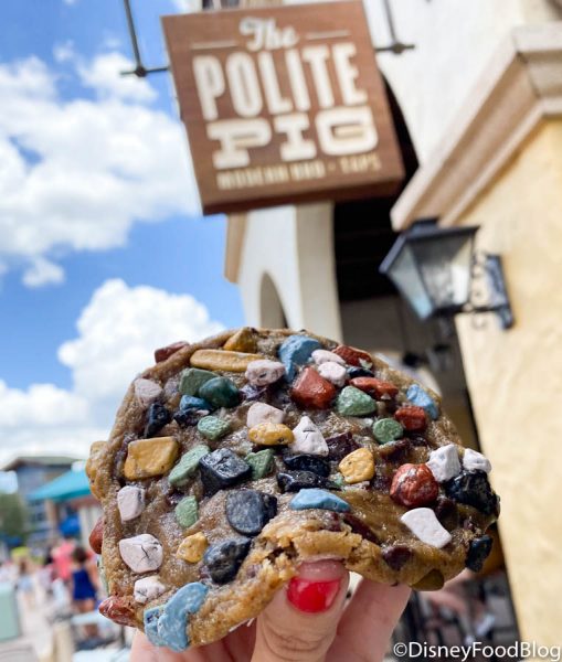 What’s New at Disney Springs: Homecomin’ Re-Opens, Disney Face Masks, and the Epic Brownie Masher! 