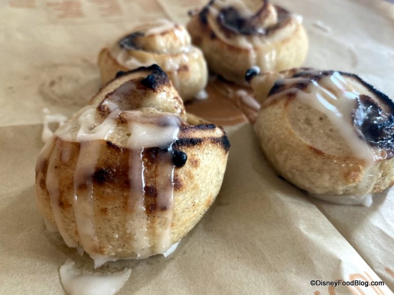 Review We Re Fired Up For Pizza AND Dessert Knots At Blaze Fast   June 2020 Disney Springs Blaze Fast Fired Pizza Reopen Cinnamon And Sugar Dessert Knots 3 768x576 