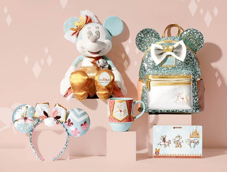The King Arthur Carrousel Minnie Mouse: The Main Attraction Collection ...