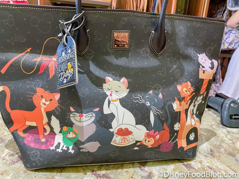 dooney and bourke disney cats bag