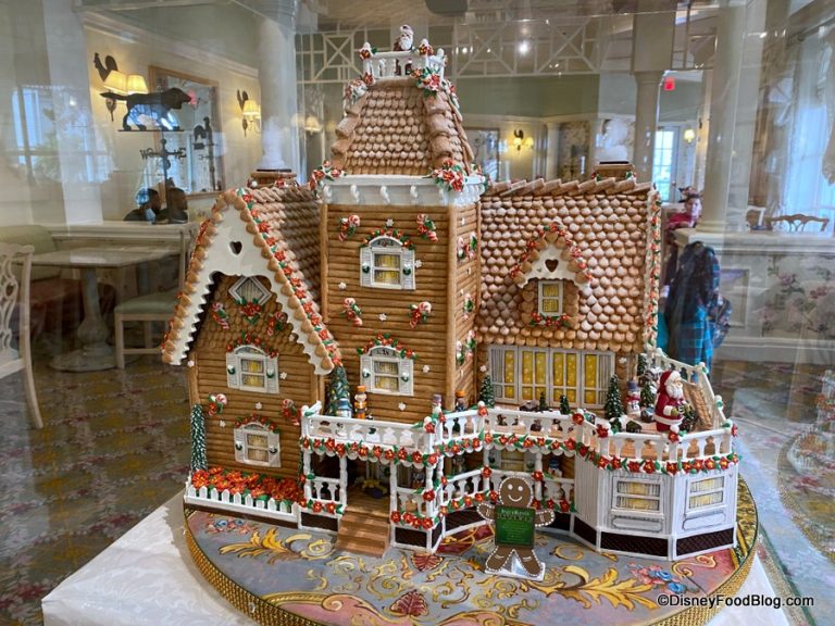 PHOTOS See a Perfect Replica of Disney World’s Grand Floridian