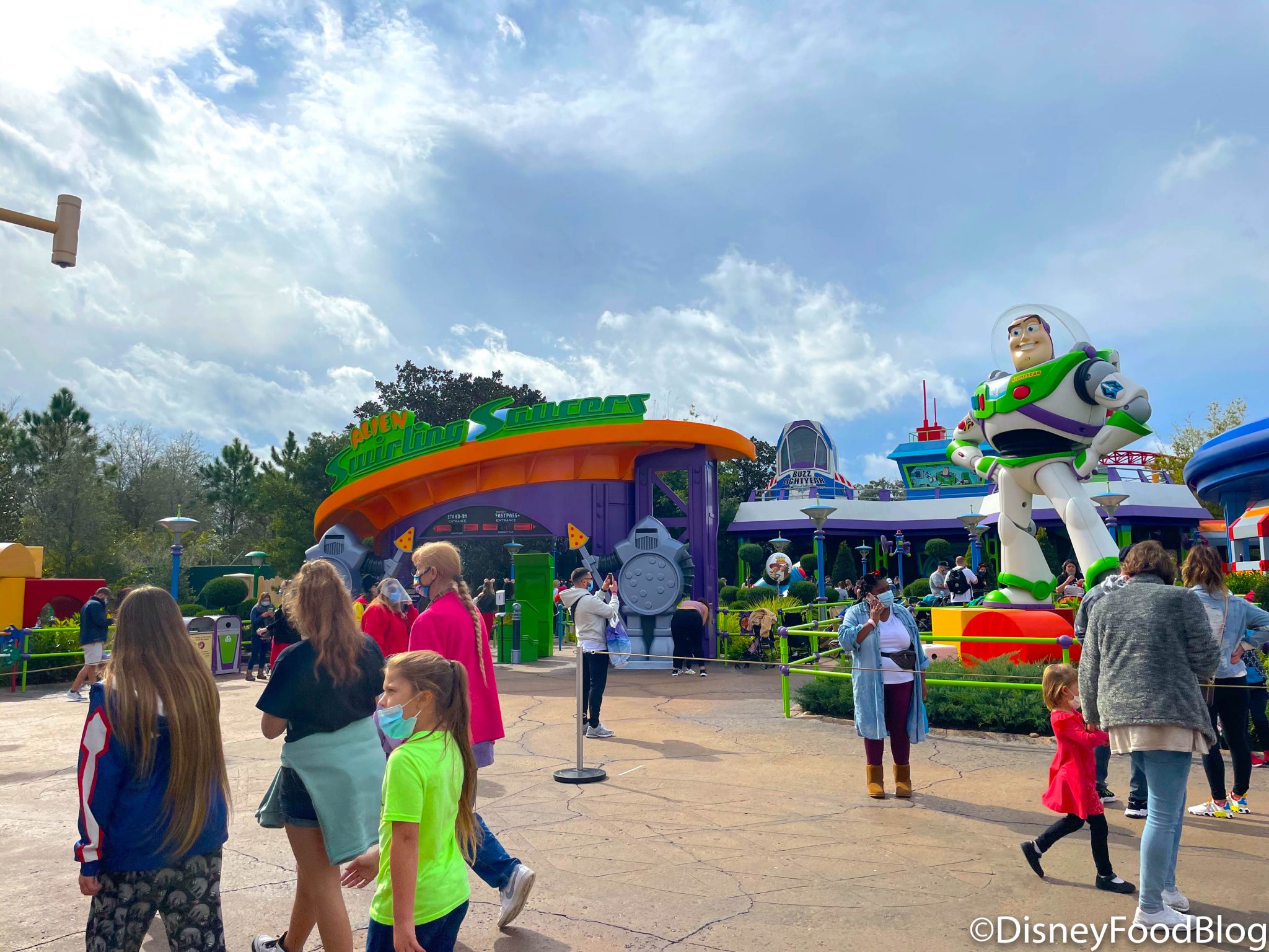 28 Pics & Videos From Our Day In Disney World! 