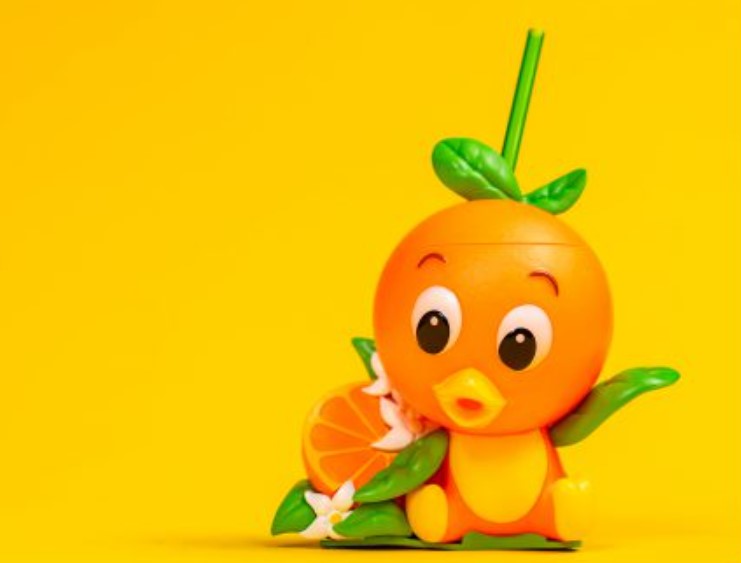 https://www.disneyfoodblog.com/wp-content/uploads/2021/02/2021-WDW-EPCOT-International-Flower-and-Garden-Festival-Citrus-Blossom-Orange-Bird-Sipper.jpg