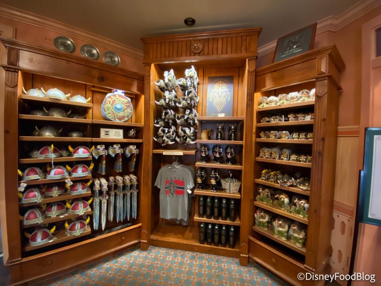 How Disney World Tricks You Into Spending MORE Money | the disney food blog