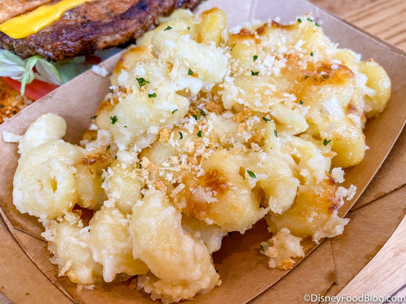 How to Hack a MAC and CHEESE Burger in Disney World | the disney food blog