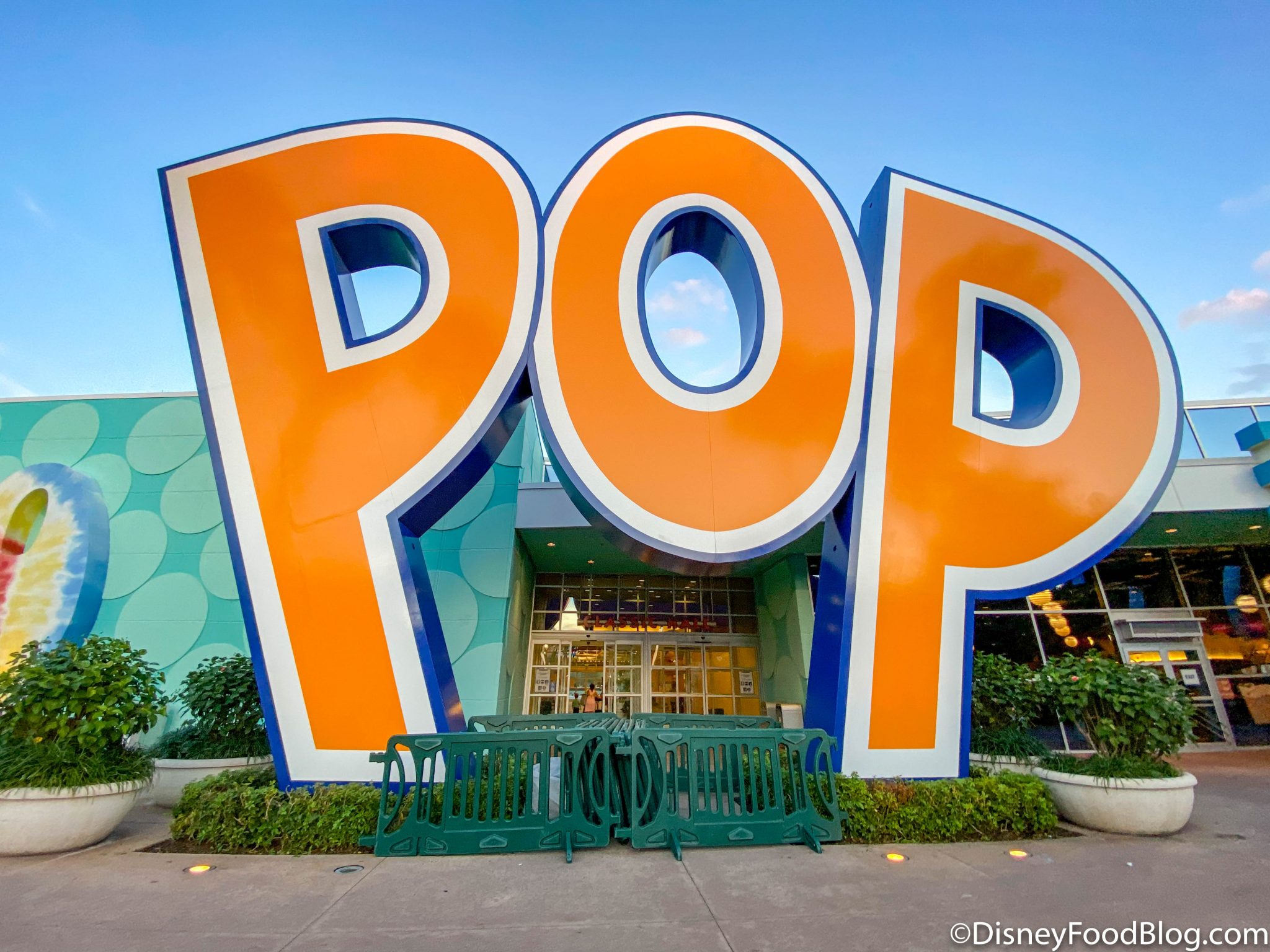 Walt Disney World's Pop Century Resort the disney food blog