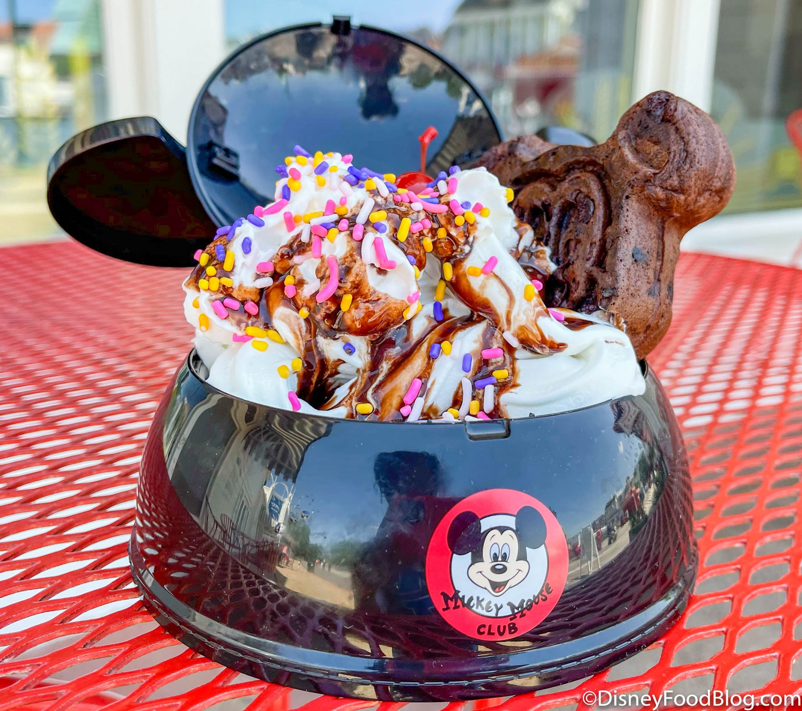 REVIEW: Chocolate Mickey Waffle Sundaes Are BACK in Disney World