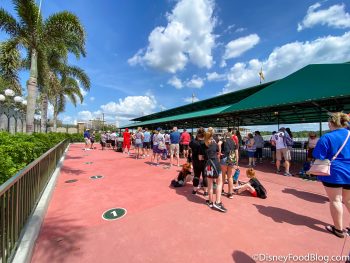 PHOTOS: Monorail CLOSED as Construction Crews Arrive on the Scene in ...