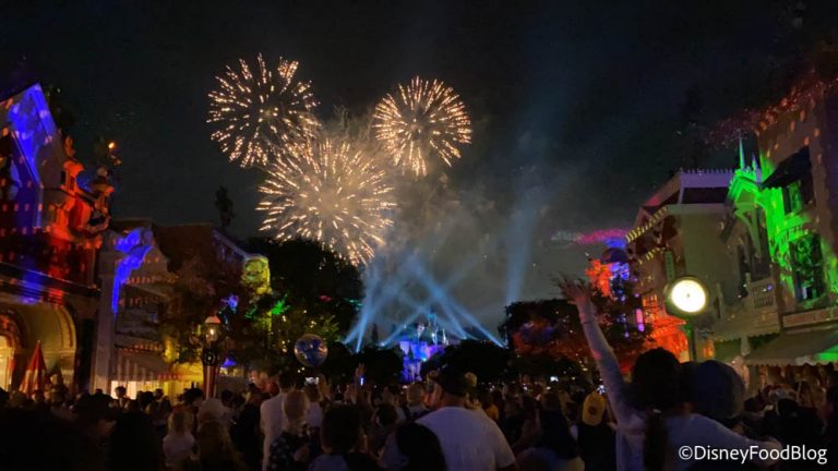 PHOTOS & VIDEOS: Fireworks Have Officially Returned to Disneyland ...