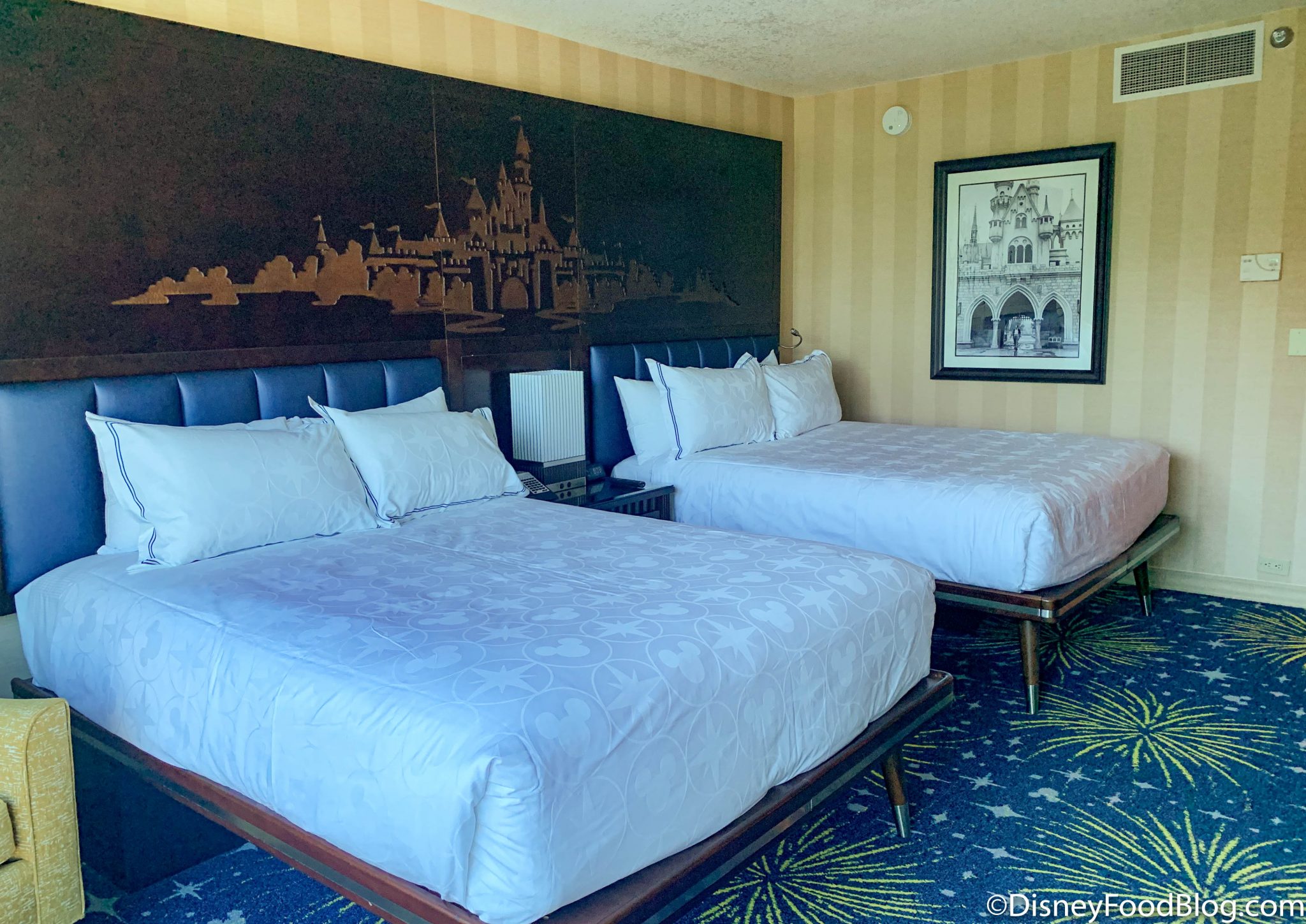 Disney Hotel Suites With Living Room