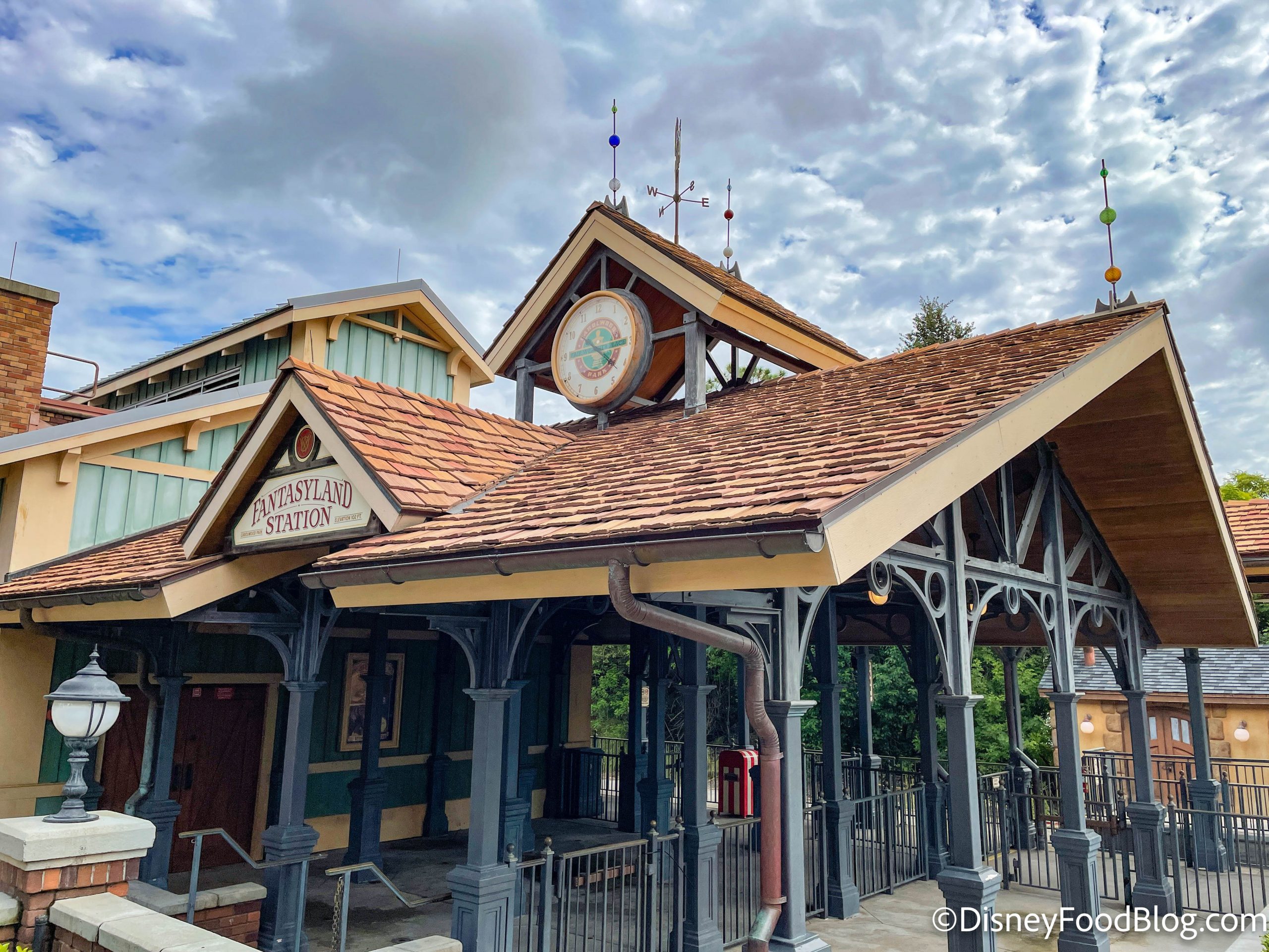 Fantasyland Station (Walt Disney World Railroad) - WanderDisney