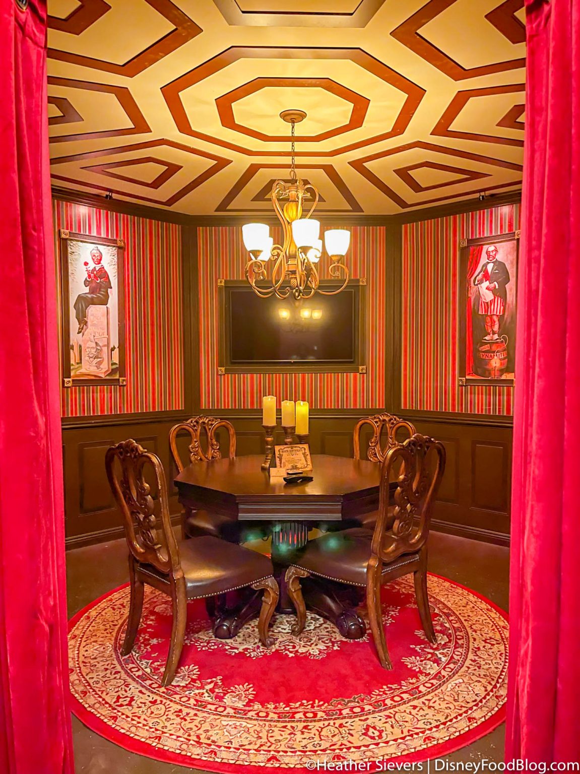 PHOTOS: The Closest You'll EVER Get to Staying the Night INSIDE Disney ...