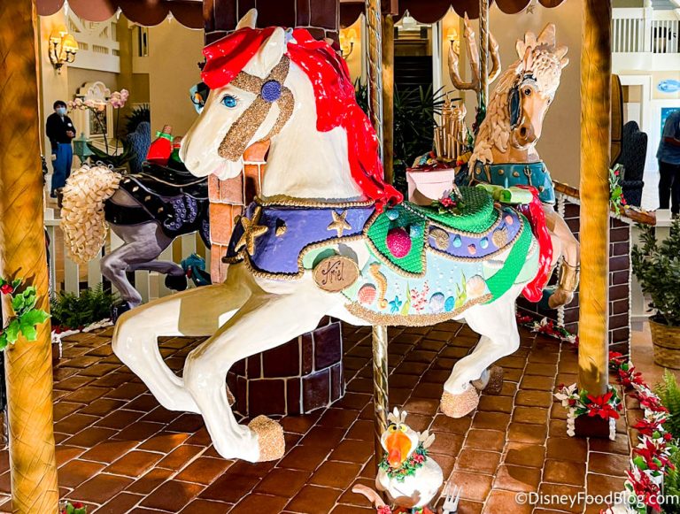 Your ULTIMATE Guide to All the 2022 Gingerbread Displays in Disney ...