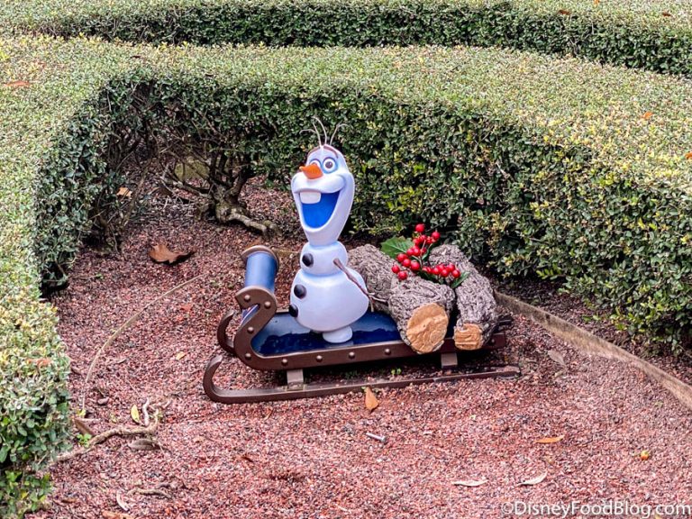 The Official Prizes for Olaf's Scavenger Hunt in EPCOT Have Finally