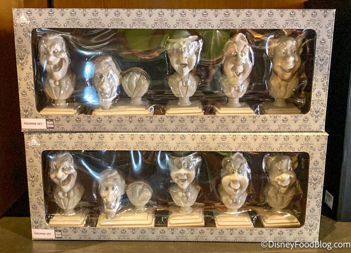 2021-wdw-magic-kingdom-memento-mori-haun