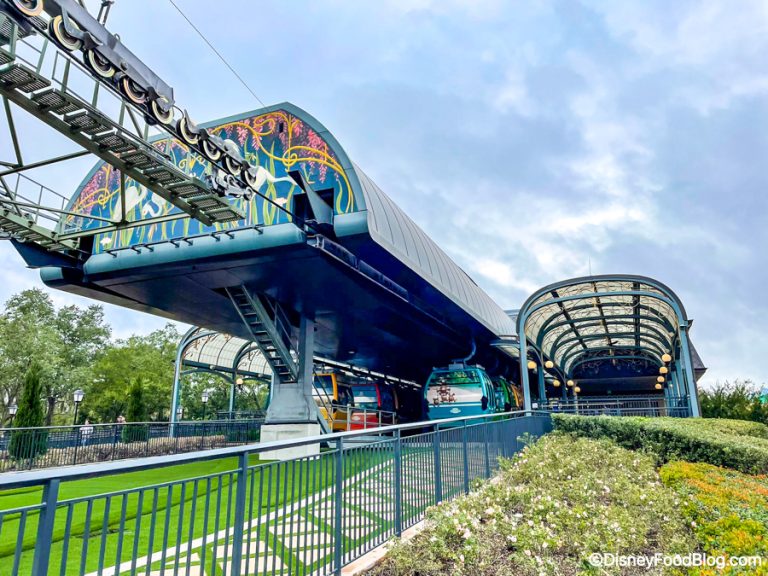 The Closed Skyliner Line Has REOPENED in Disney World Disney by Mark