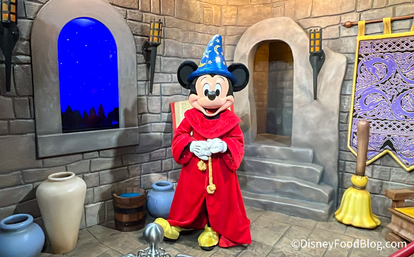 PHOTOS: Another Mickey Mouse Meet-and-Greet Has Returned to Disney World! |  the disney food blog
